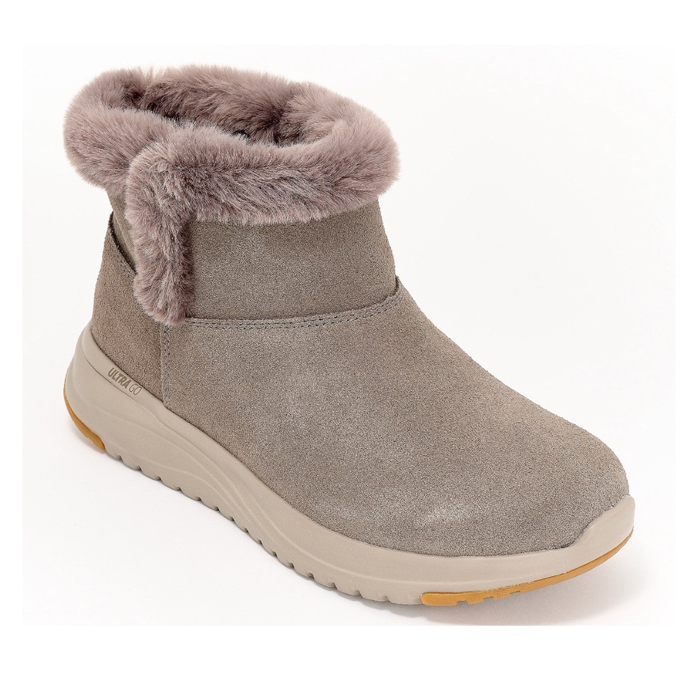 Skechers ON  THE GO waterproof Cozy Women's Fur-Lined Ankle Boots